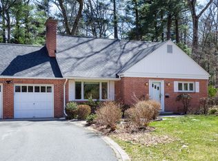 9 Normandy Rd, Springfield, MA 01106