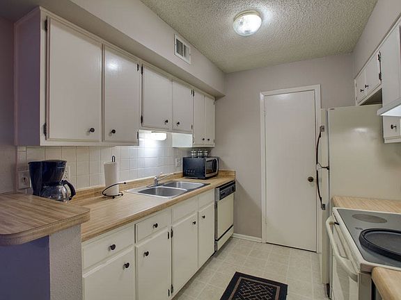 5th image of 1819 Babcock Rd APT 311