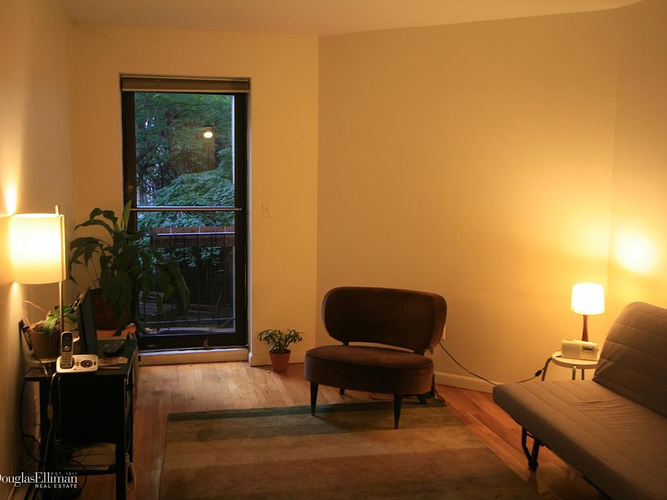 2nd image of 190 Garfield Pl APT 2B