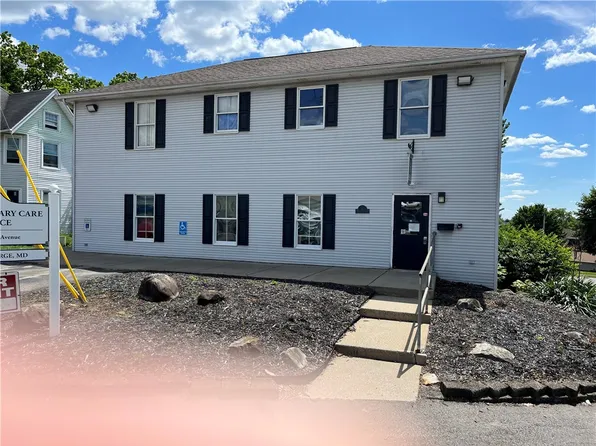 62 Strawbridge Ave, Sharon, PA 16146