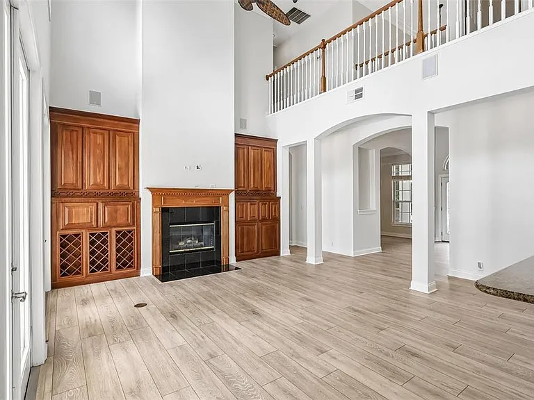 8463 Tibet Butler Dr — Photo 12