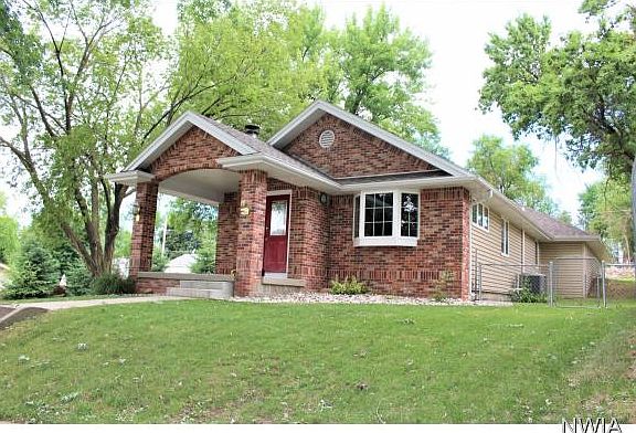 2nd image of 3201 Orleans Ave