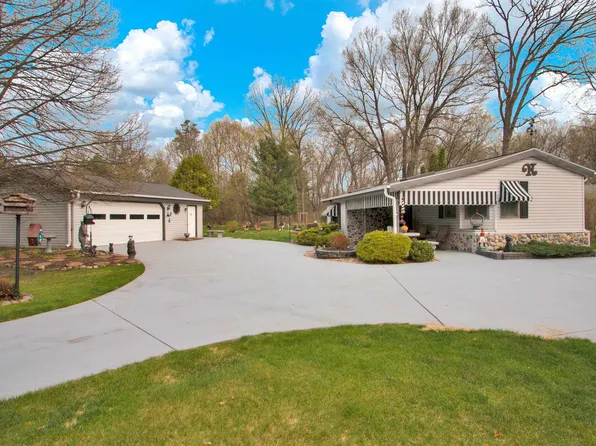 515 Feather Trl, Nekoosa, WI 54457