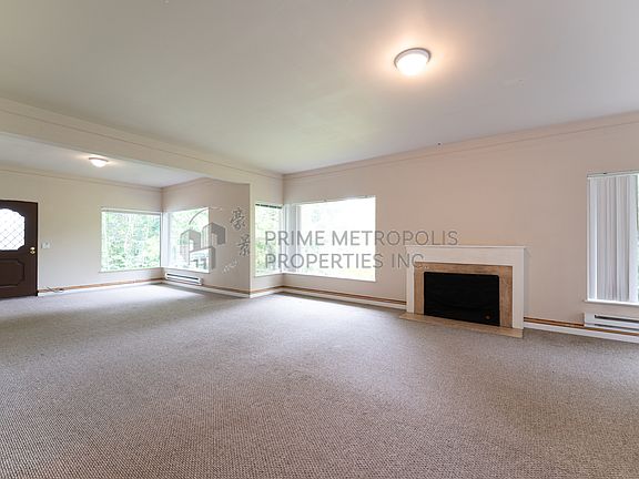 5th image of 11322 Exeter Ave NE