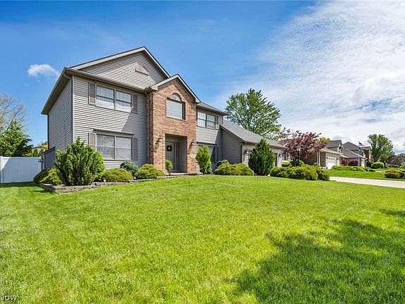 2nd image of 3811 Vincent Dr