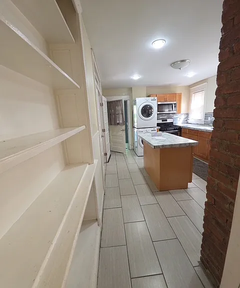 8 Glenwood St #101 — Photo 2