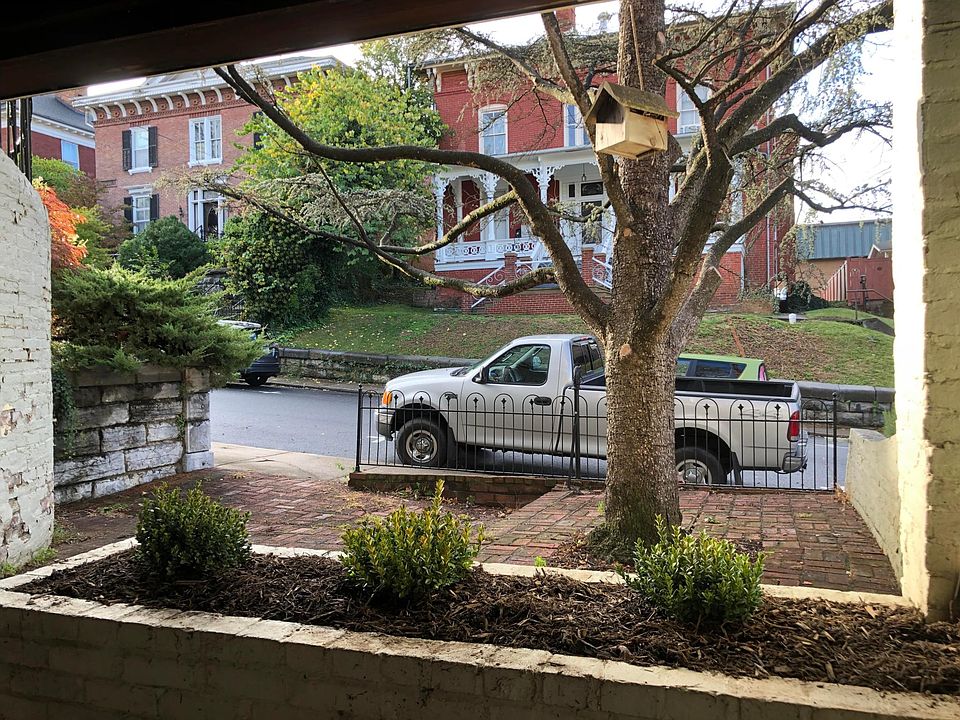 Private Patio looking toward E Beverley