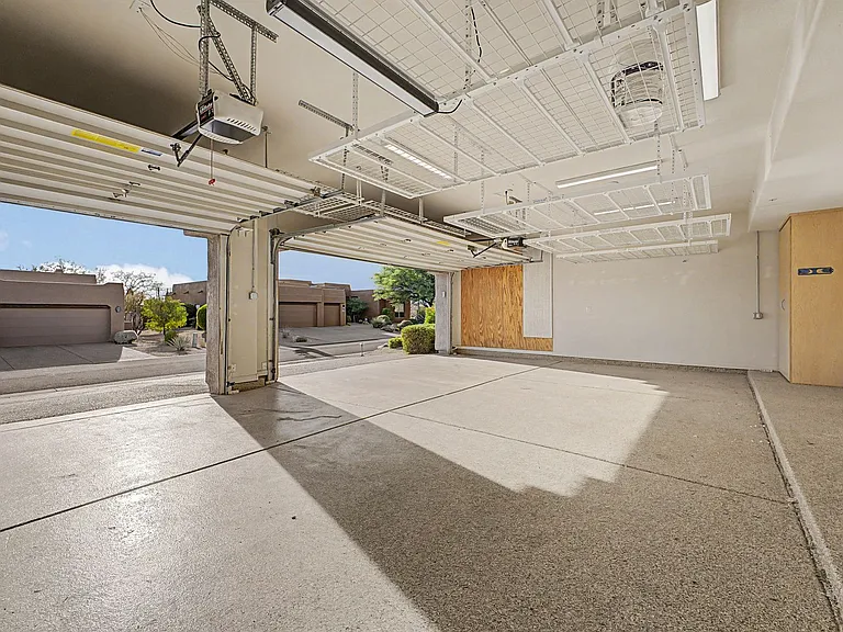 29143 N 68th Way — Photo 38