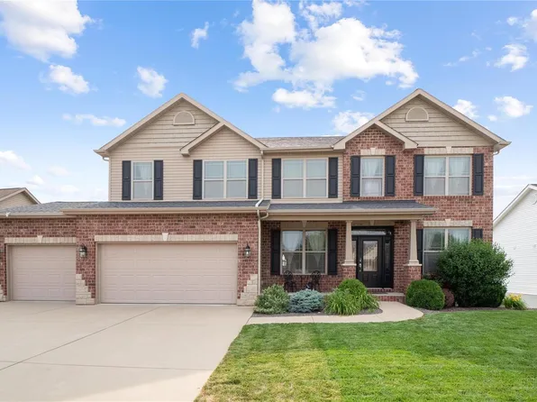 1429 Victoria Square Ct, O Fallon, IL 62269