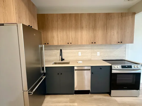 1600 Fulton Street image 1 of 9