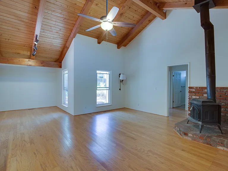 2495 Lucca Ave — Photo 4