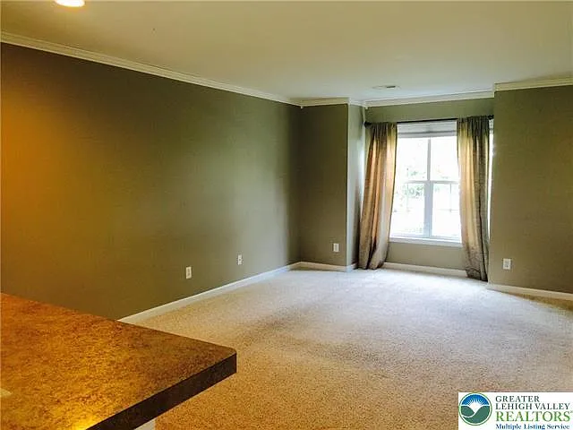 8484 Cromwell Ct — Photo 2
