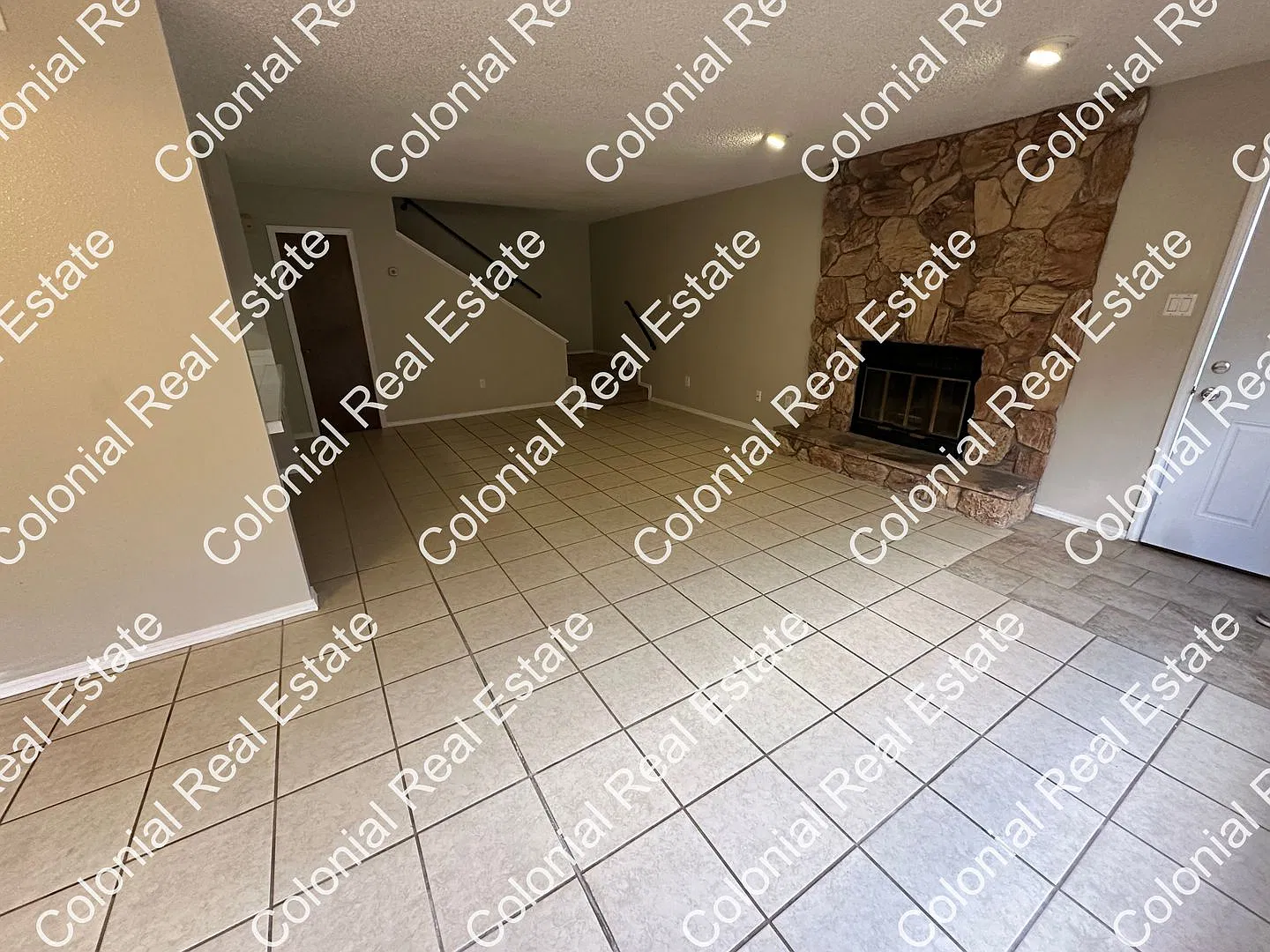 311 Innsdale Terrace — Photo 2
