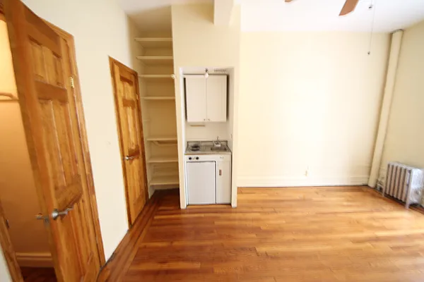 Rented by JR Properties, LTD | media 11