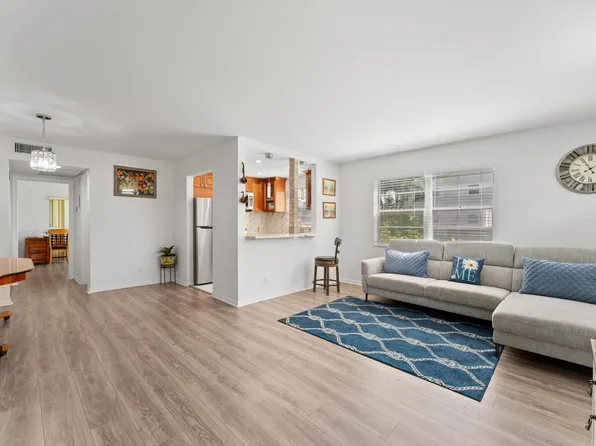 149 Cambridge G, West Palm Beach, FL 33417