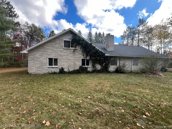5318 Gemini Ln, Alpena, MI 49707