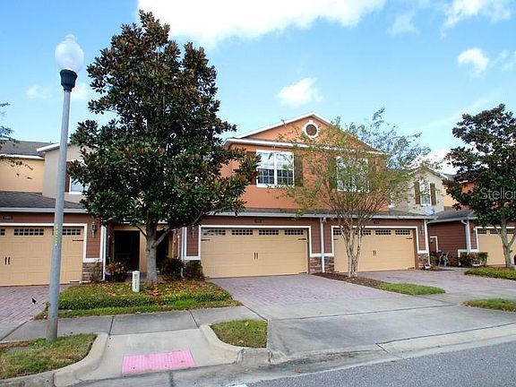 3rd image of 1110 Priory Cir