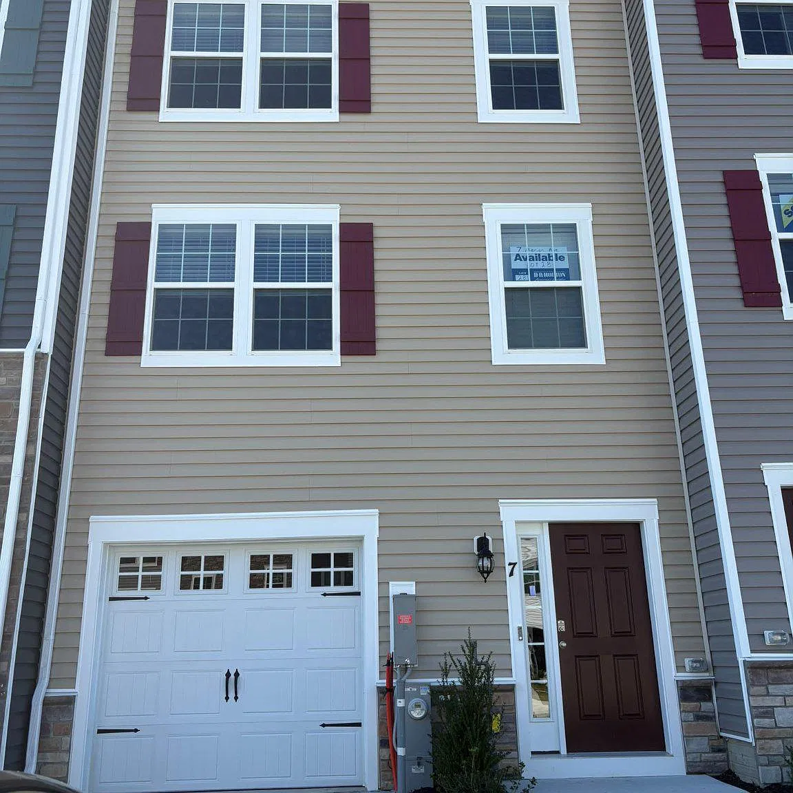 4 bed, 3.5 bath, 1970 sqft, $3,195 — Photo 1