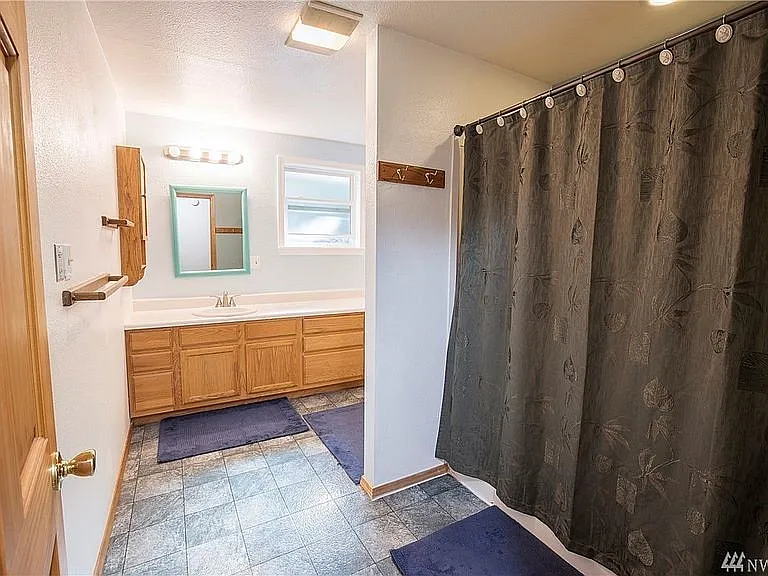 17050 Finley Rd NE — Photo 14