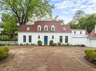 310 Maple Row, Northfield, IL 60093