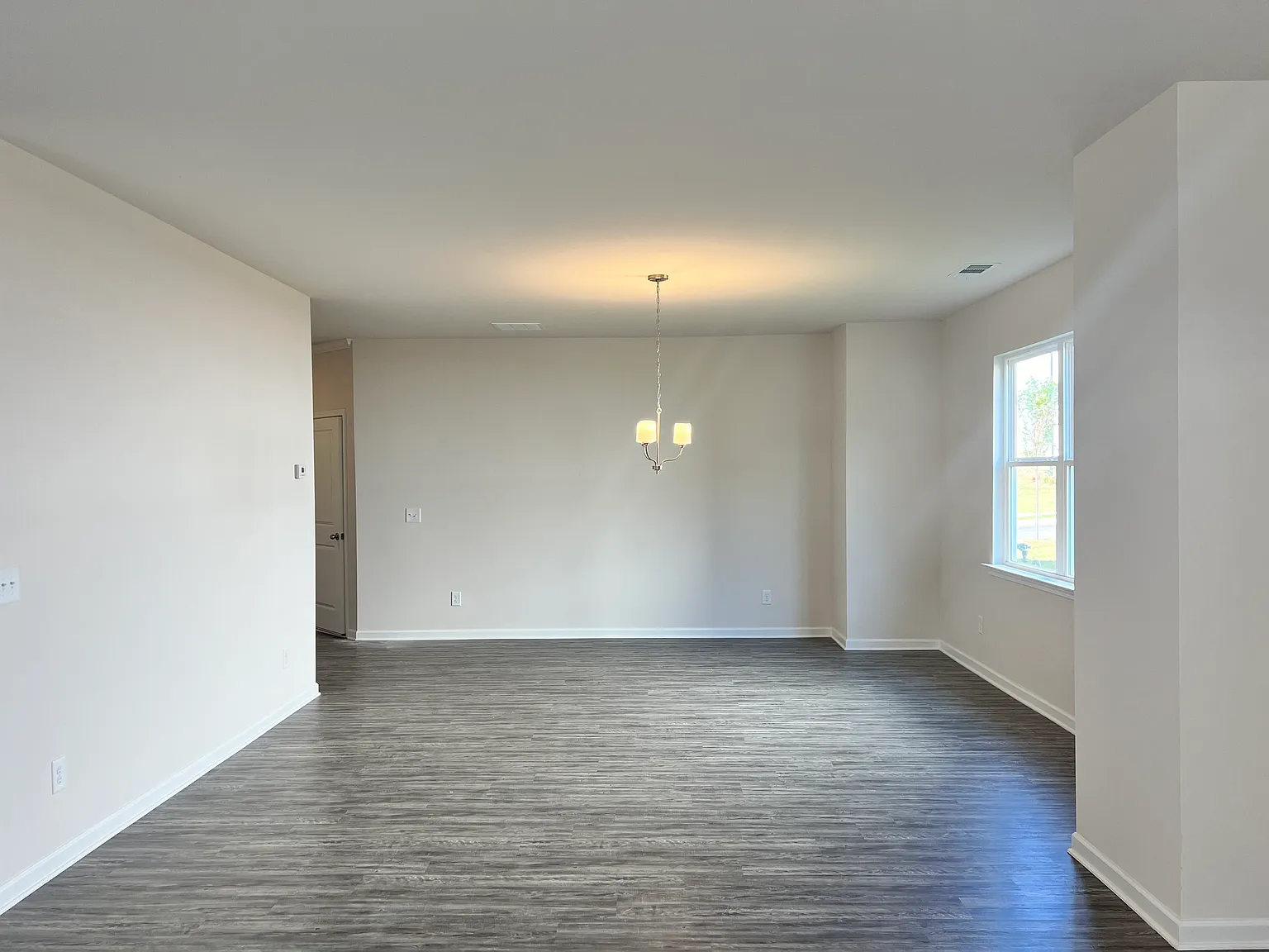 4 bed, 2.5 bath, 2281 sqft, $2,200 — Photo 1