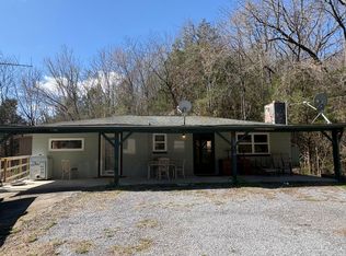 2455 Ray Hollow Rd, Dandridge, TN 37725