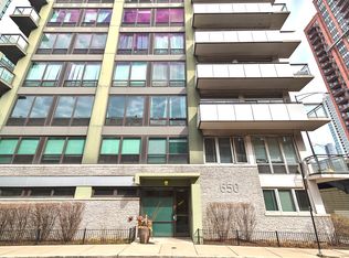 650 W Wayman St Unit 206C, Chicago, IL 60661