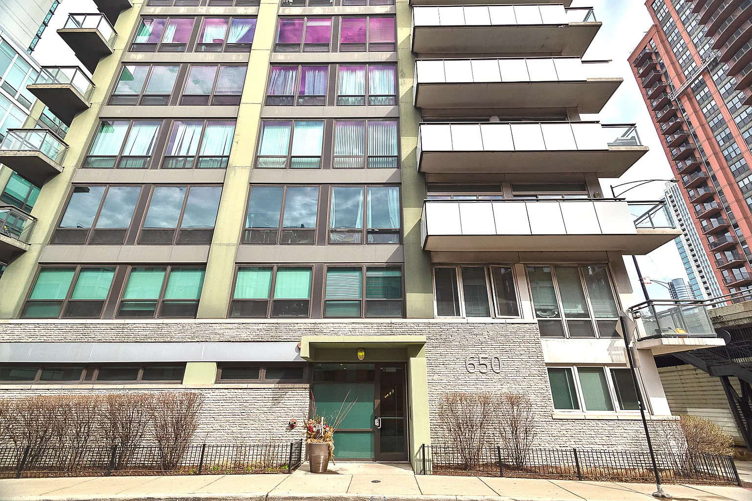 650 W Wayman St Unit 206C photo 1