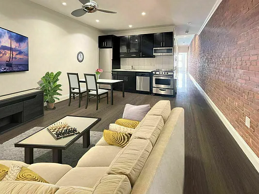 Rented by Silver Line Realty Group NY LLC | media 4