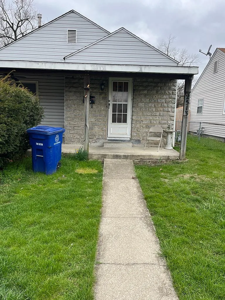 2513 Howey Rd photo 1