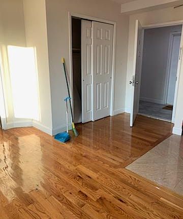 4th image of 4012 Bronxwood Ave