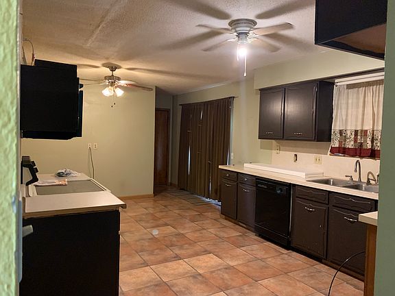 4th image of 910 Otero Ave