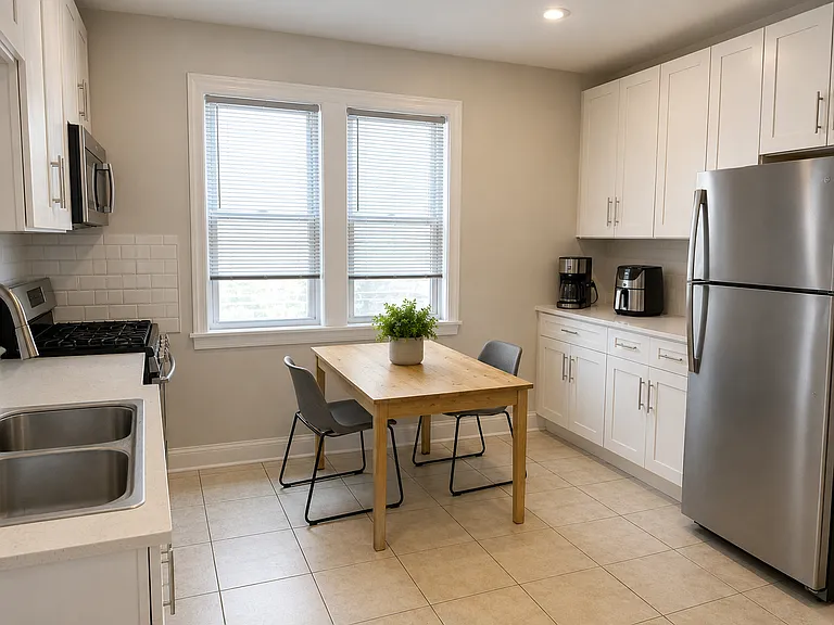 3424 W Waveland Ave #2W — Photo 5