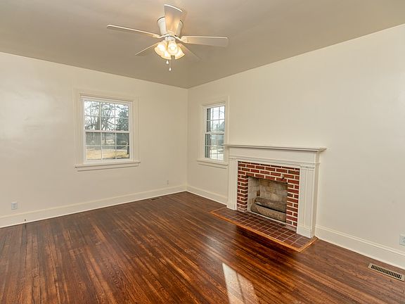 4th image of 108 Goodwyn St