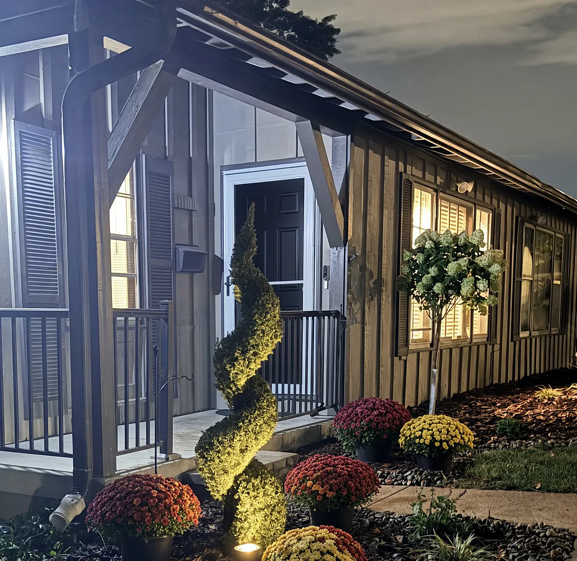 11108 Oak St — Photo 3