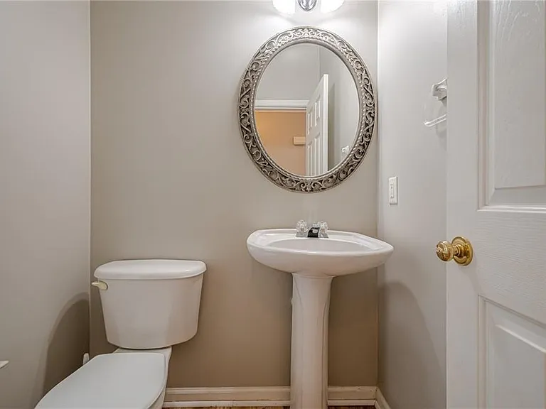 720 Gardenside Cir SE — Photo 8