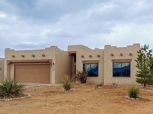 621 5th St NE, Rio Rancho, NM 87124