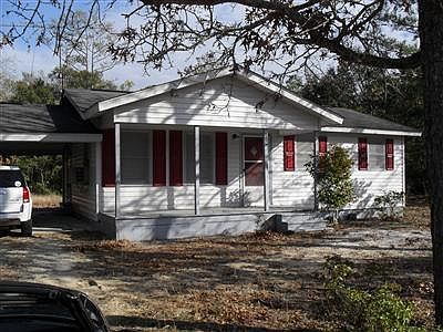 4th image of 124 NE Middleton Avenue