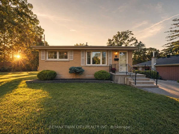 21 Hillcrest Ave, Brantford, ON N3T 2C8