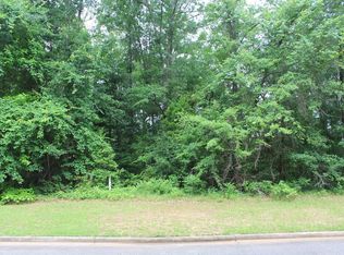 321 Ironhorse Ct, Albany, GA 31721