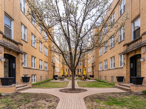 1334 W Estes Ave APT 2S, Chicago, IL 60626