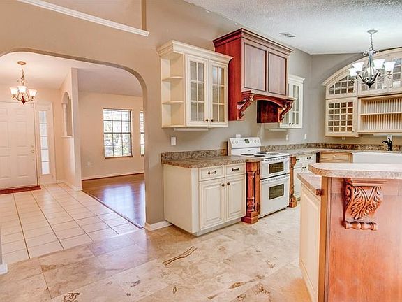 4th image of 25192 Thornhill Dr