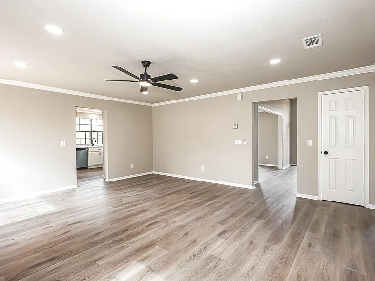 18703 Evergreen Falls Dr — Photo 27