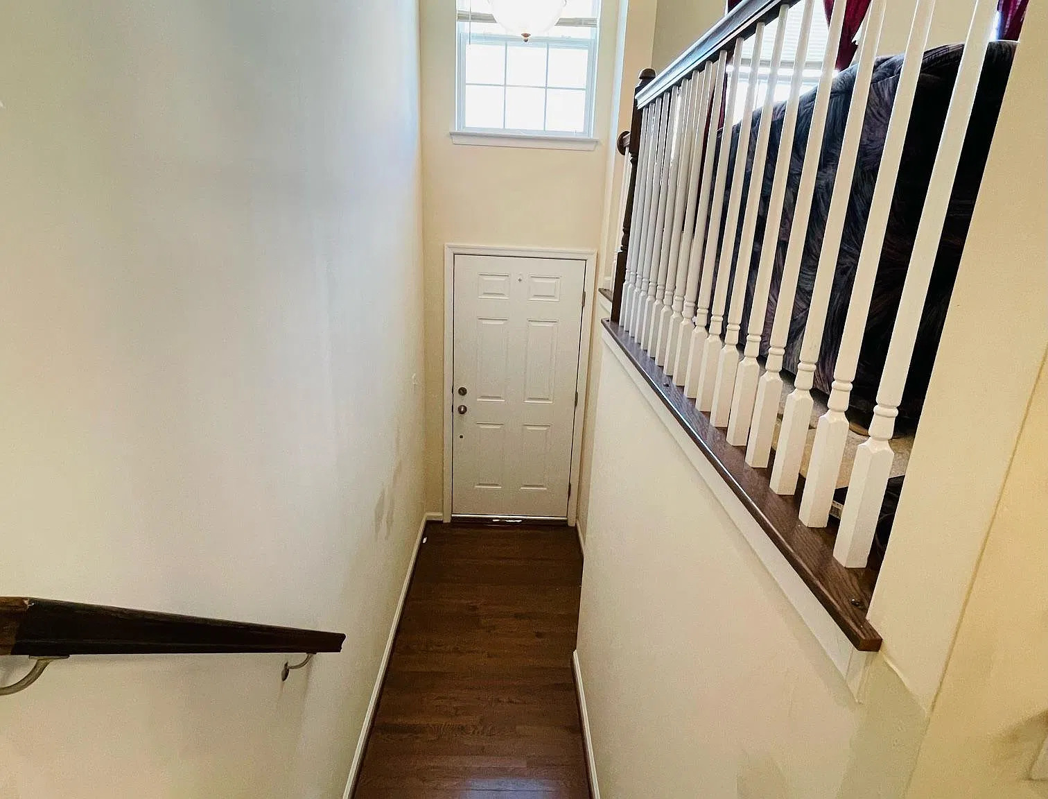 3 bed, 2832 sqft, $3,300 — Photo 3