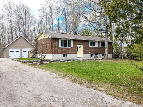 3304 Goldstein Rd, Severn, ON L0K 2B0