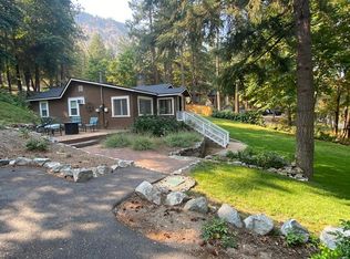 12705 S Lakeshore Rd, Chelan, WA 98816