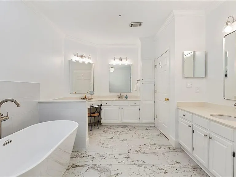 28317 Plantation Dr NE — Photo 27
