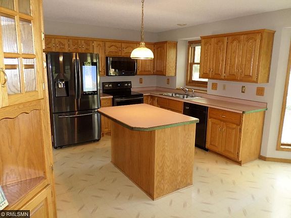 3rd image of 17264 Sodium St NW