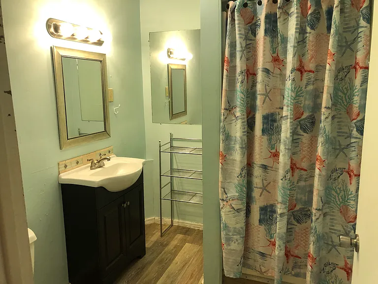 306 W Jefferson St — Photo 7