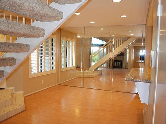 2nd image of 367 Deerfield Ave